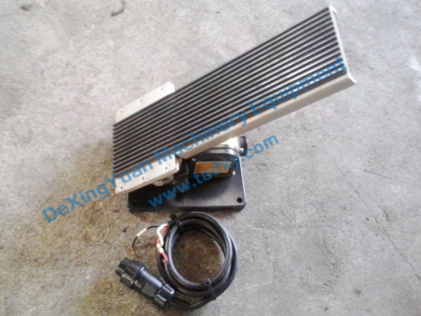c鿴ԔϢ}Electronic Accelerator Pedal xΔ1421
