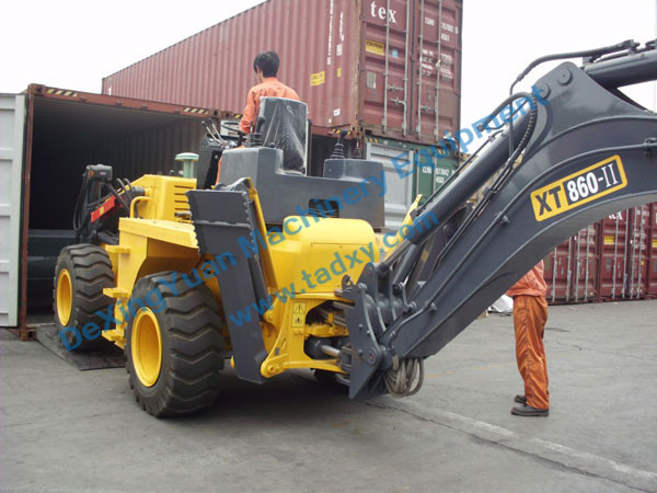 c鿴ԔϢ}Backhoe loader packing xΔ1584
